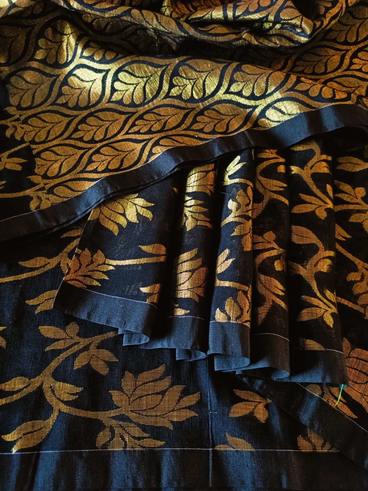 All over Banarasi Zari Jaal Linen Saree - Black